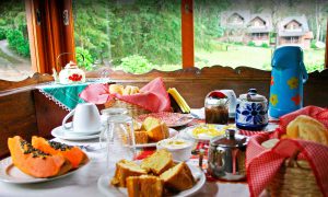 cafe-da-manha-pousada-gramado-rs-2